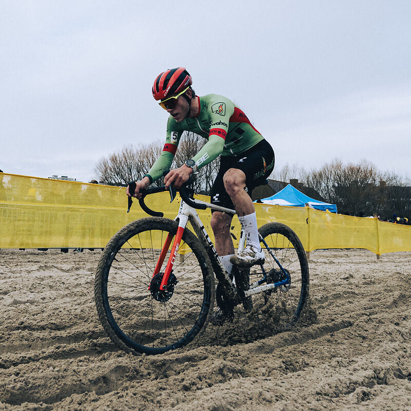 Kross tipa velosipēdi