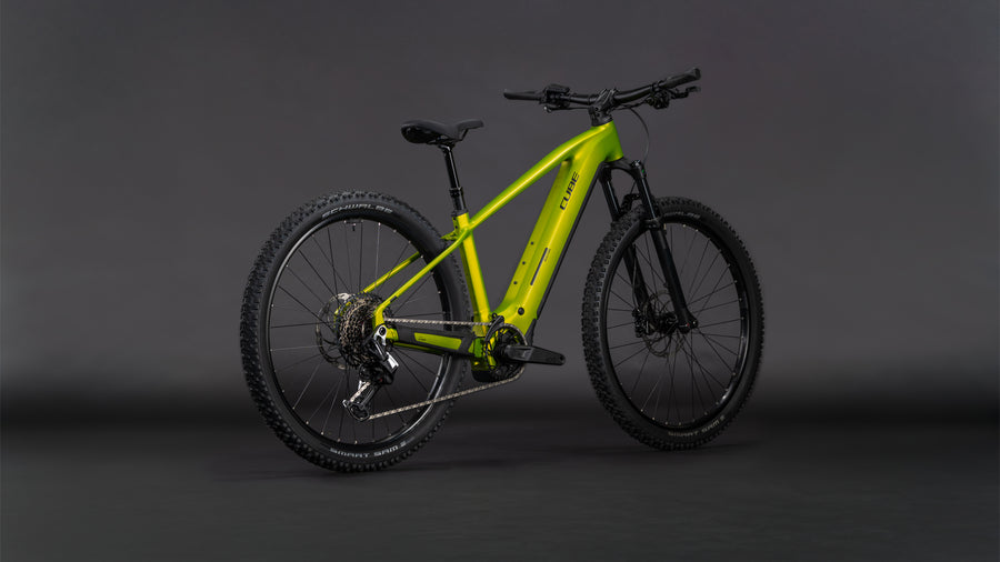 Cube Reaction Hybrid Race 800 lizard n black