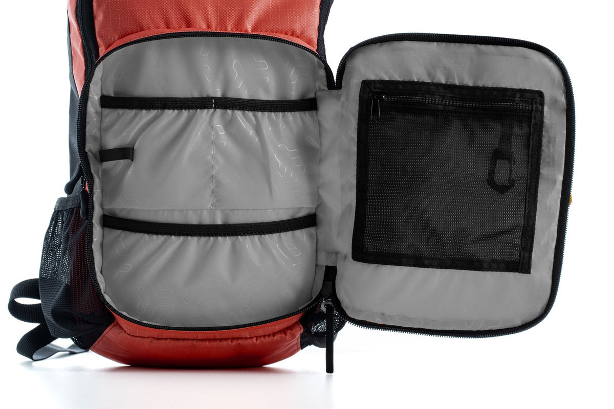 Cube CUBE Backpack PURE 6 ROOKIE red´n´black
