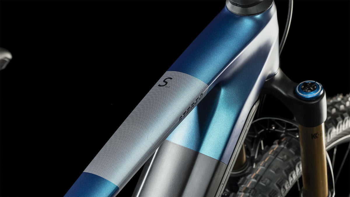 636303 D 01