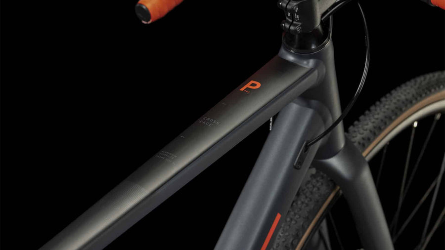 Cube Cross Race Pro gravel/cyclocross velosipēds grey´n´red