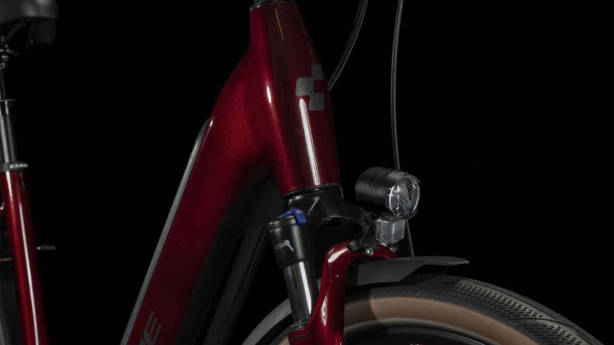 Cube Supreme Hybrid Pro 500 red´n´black