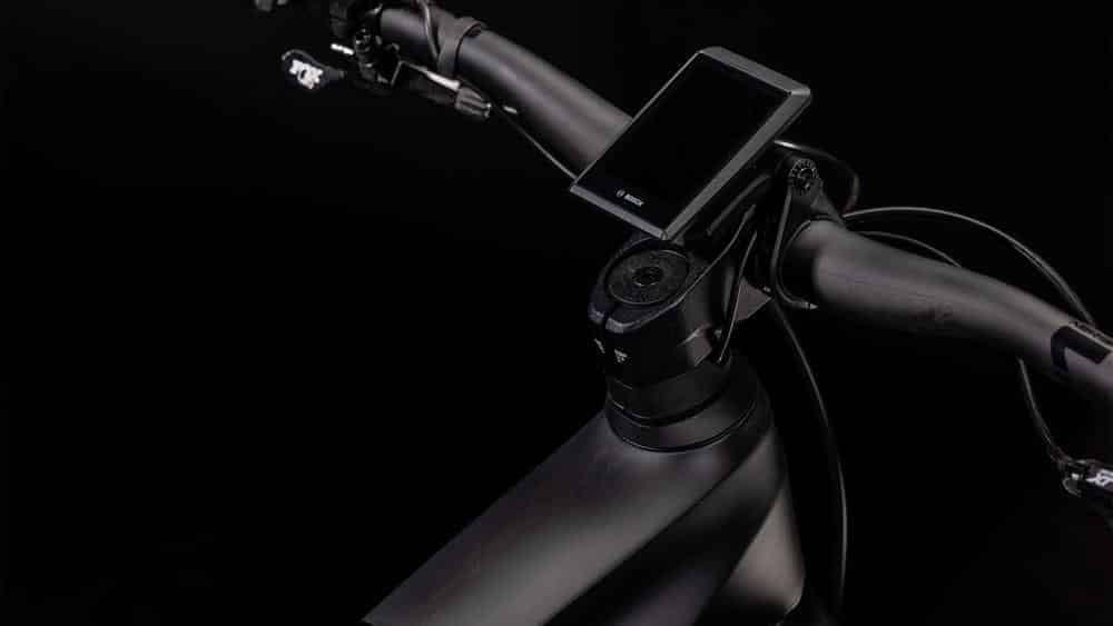 Cube Stereo Hybrid 140 HPC Actionteam 750 carbon´n´black