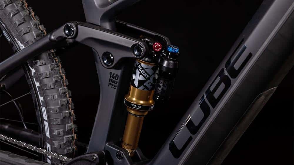 Cube Stereo Hybrid 140 HPC Actionteam 750 carbon´n´black