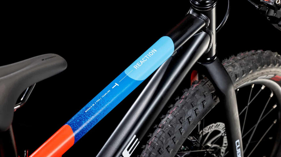Cube Reaction 200 Pro black n blue n red