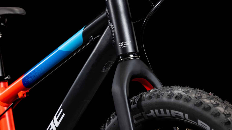 Cube Reaction 200 Pro black n blue n red