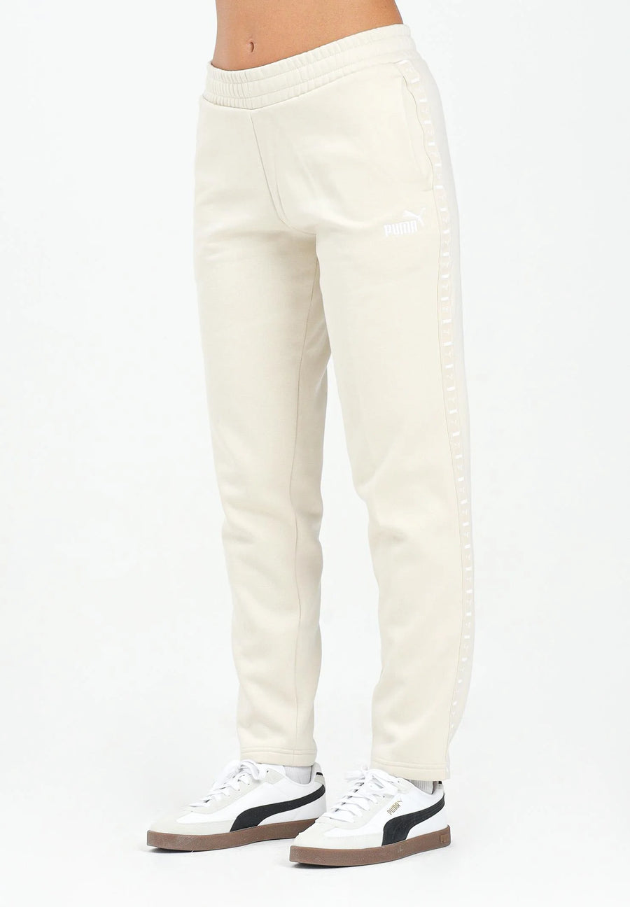 Puma ESS TAPE Sweatpants FL op Alpine Snow