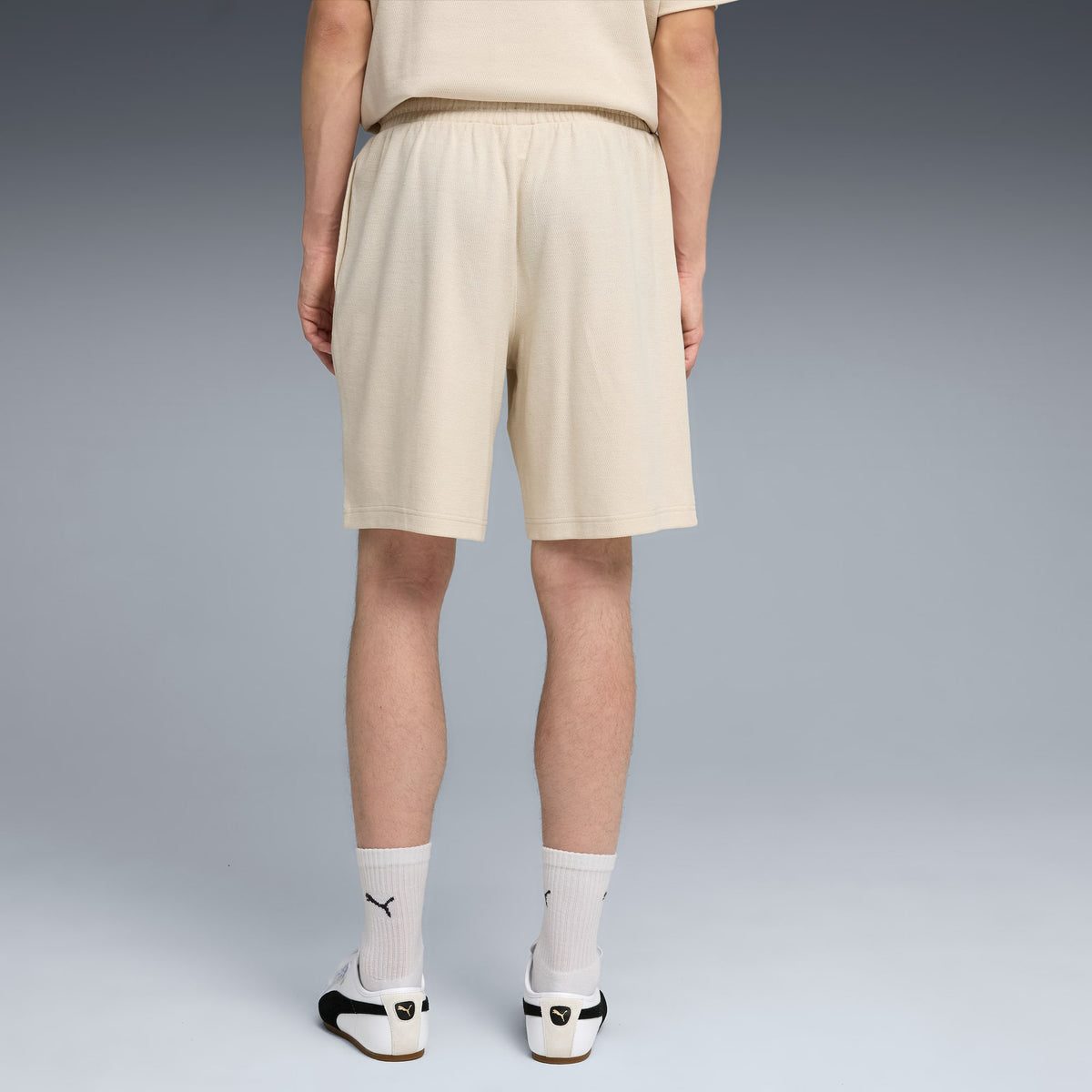 brīvā laika šorti ess elevated relaxed shorts 9 alpine sn pu 692021 87