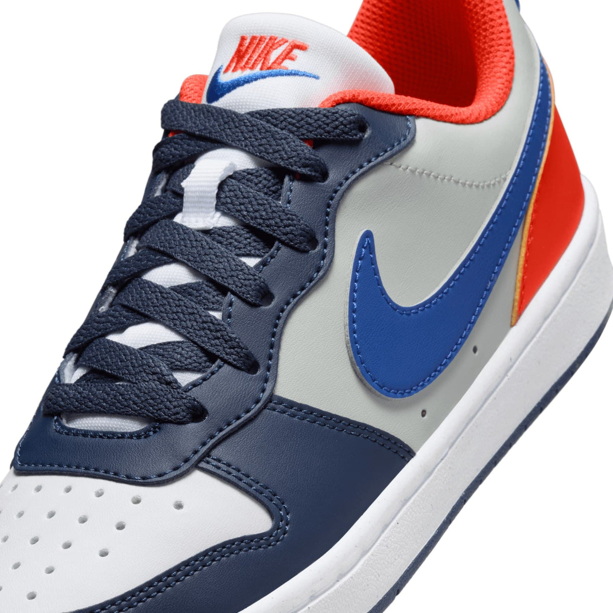 Nike COURT BOROUGH LOW RECRAFT (GS) 401