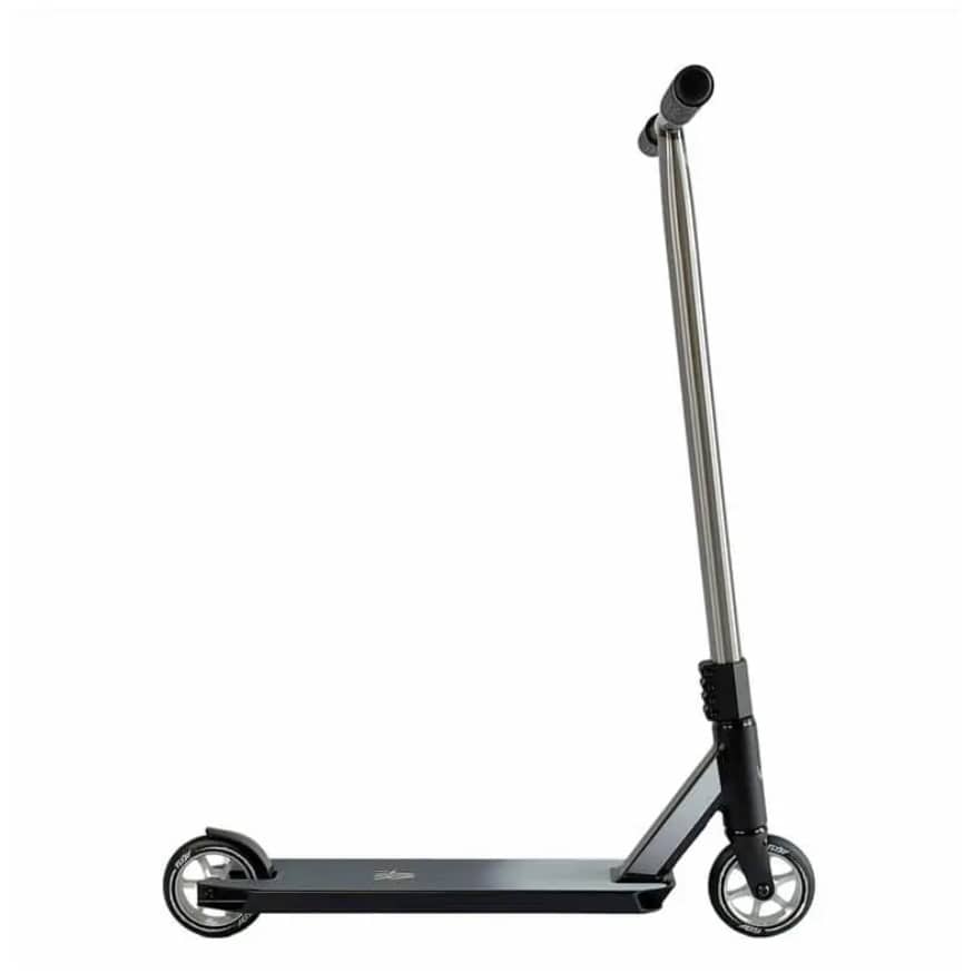 Flyby Flyby Air V2 Complete Pro Scooter Black/Chrome