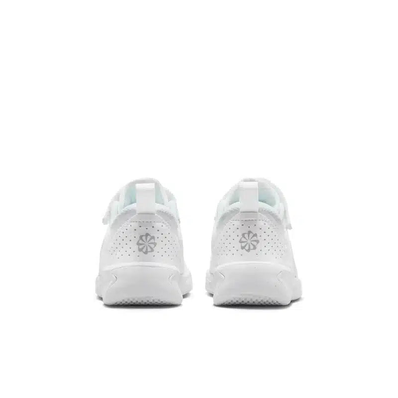 Nike NIKE OMNI MULTI-COURT (PS)/100
