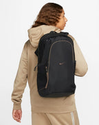 Nk Nsw Essentials Bkpk Ni Dj9789 010 3