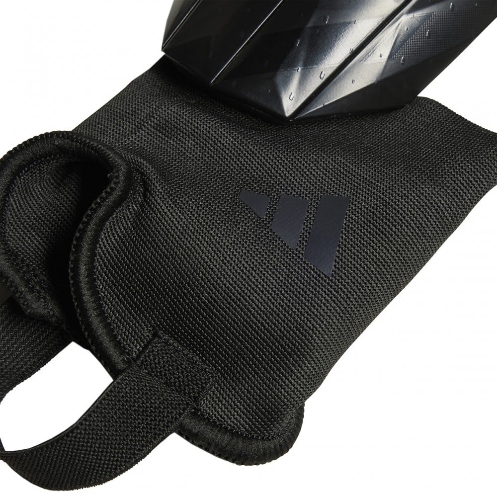Adidas PRED SG MTC