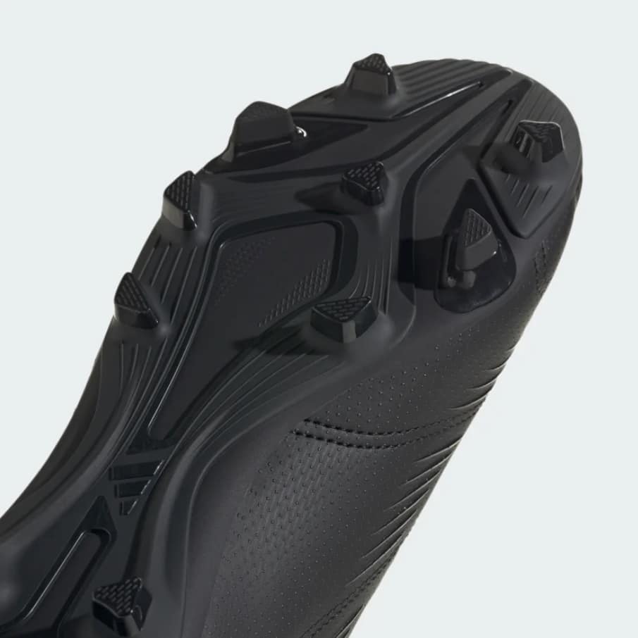 Adidas PREDATOR CLUB FxG   CBLACK/CARBON/CBLACK