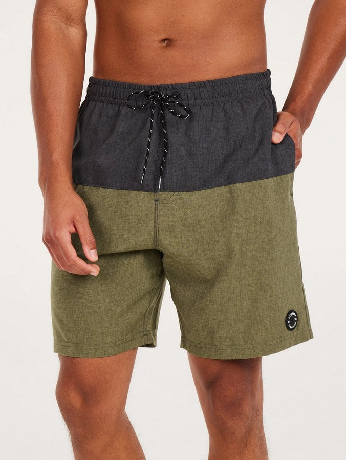 Protest PRTHELI beachshort, True Black