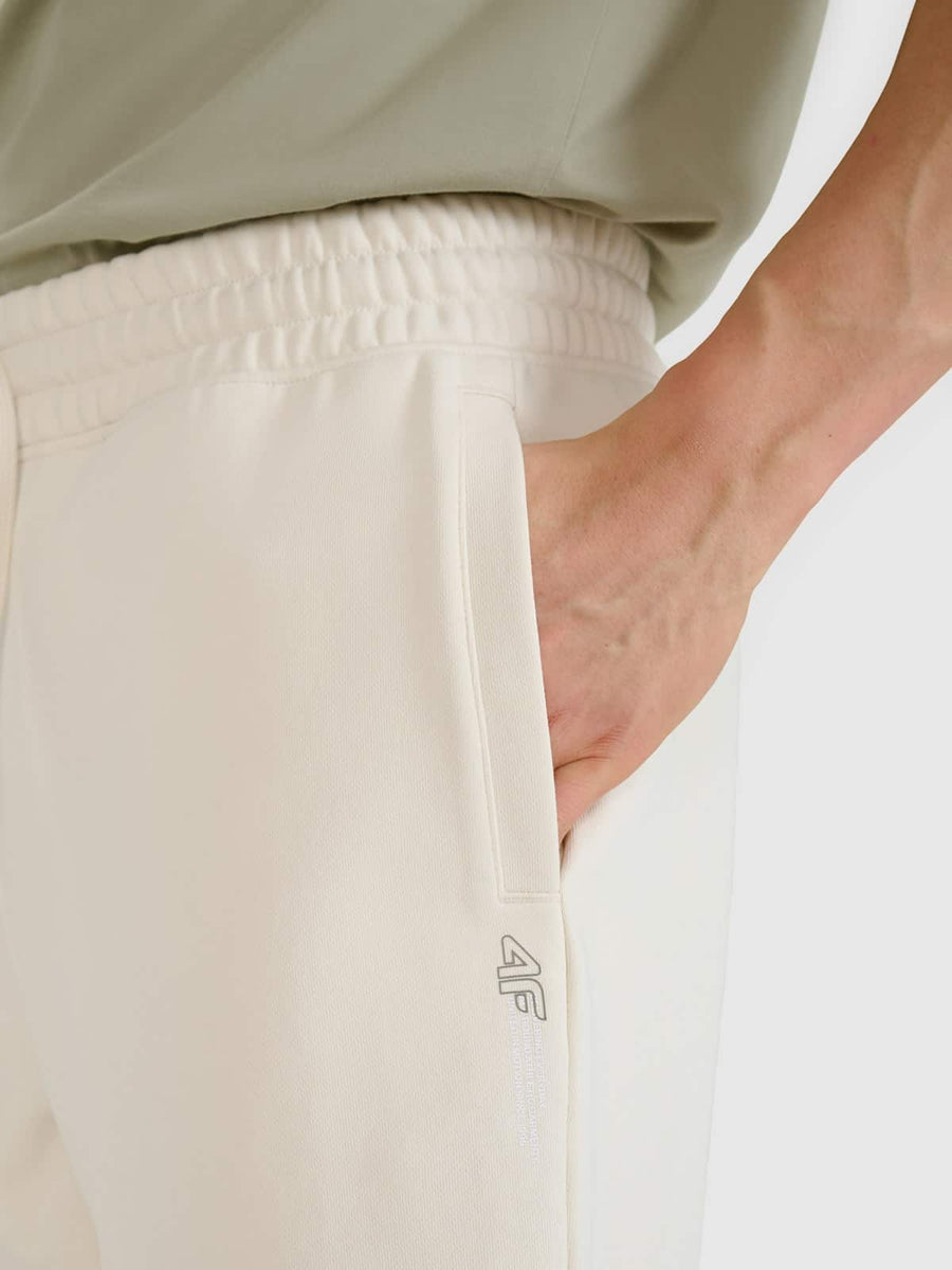 4F SHORTS CAS, CREME/545