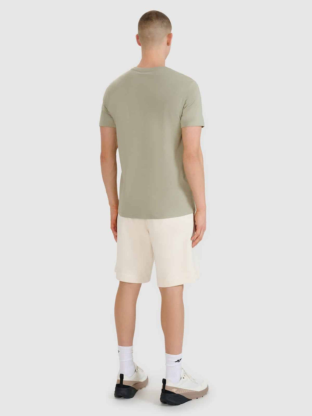 4F SHORTS CAS, CREME/545