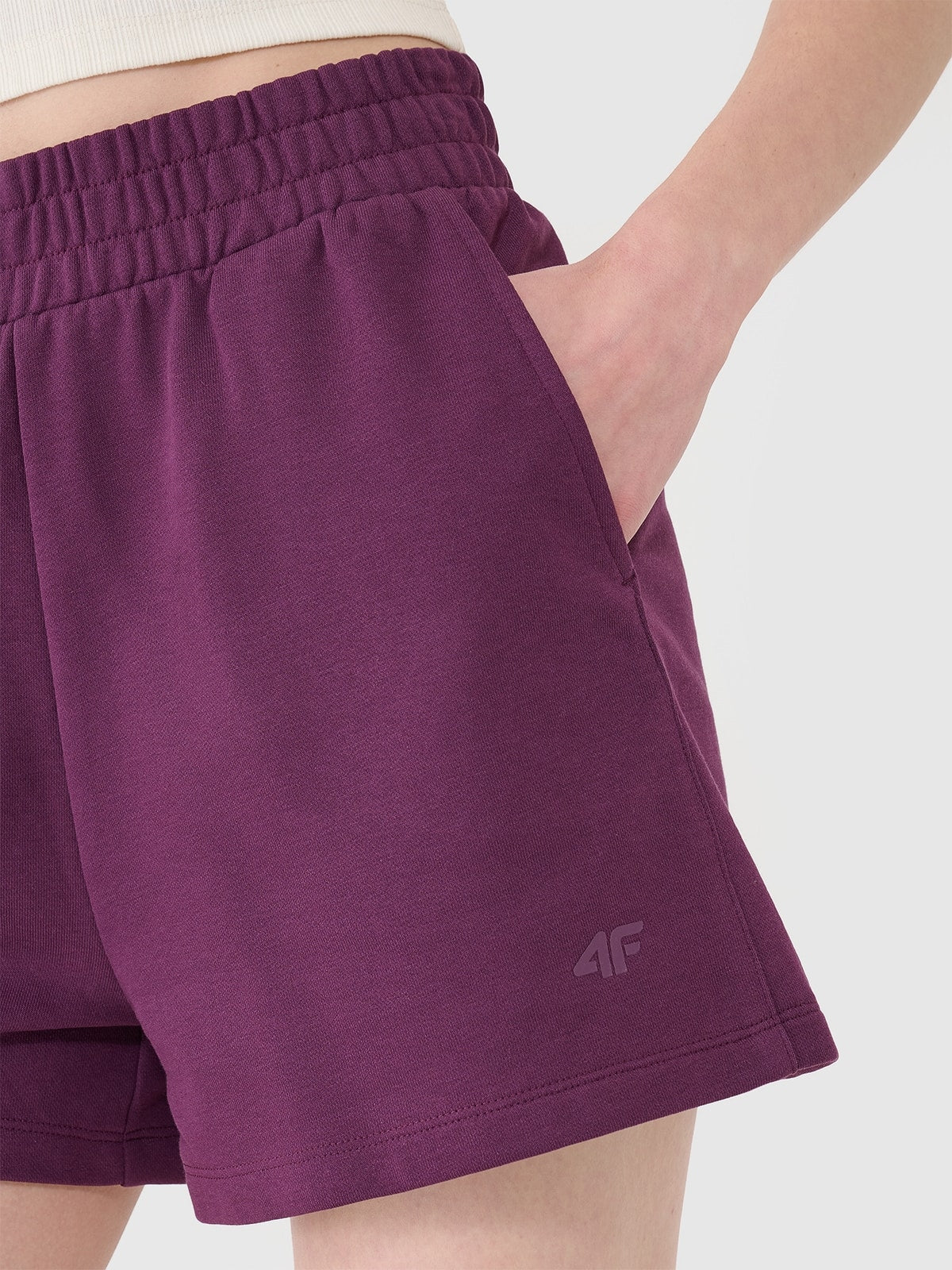 4F SHORTS CAS, DARK VIOLET/542