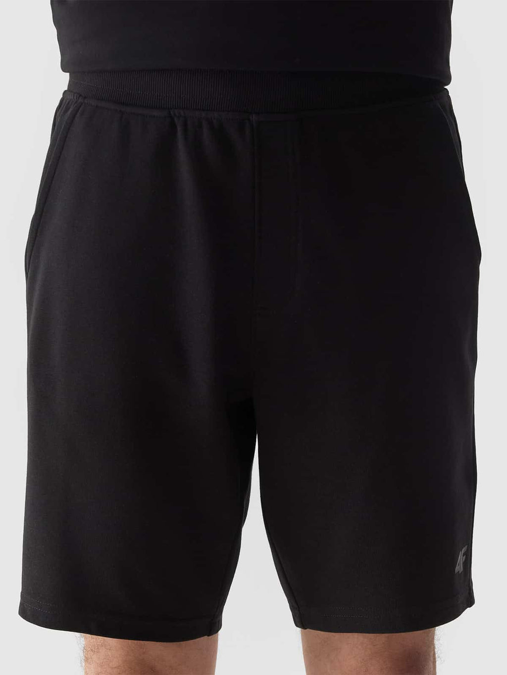4F SHORTS CAS, DEEP BLACK/284