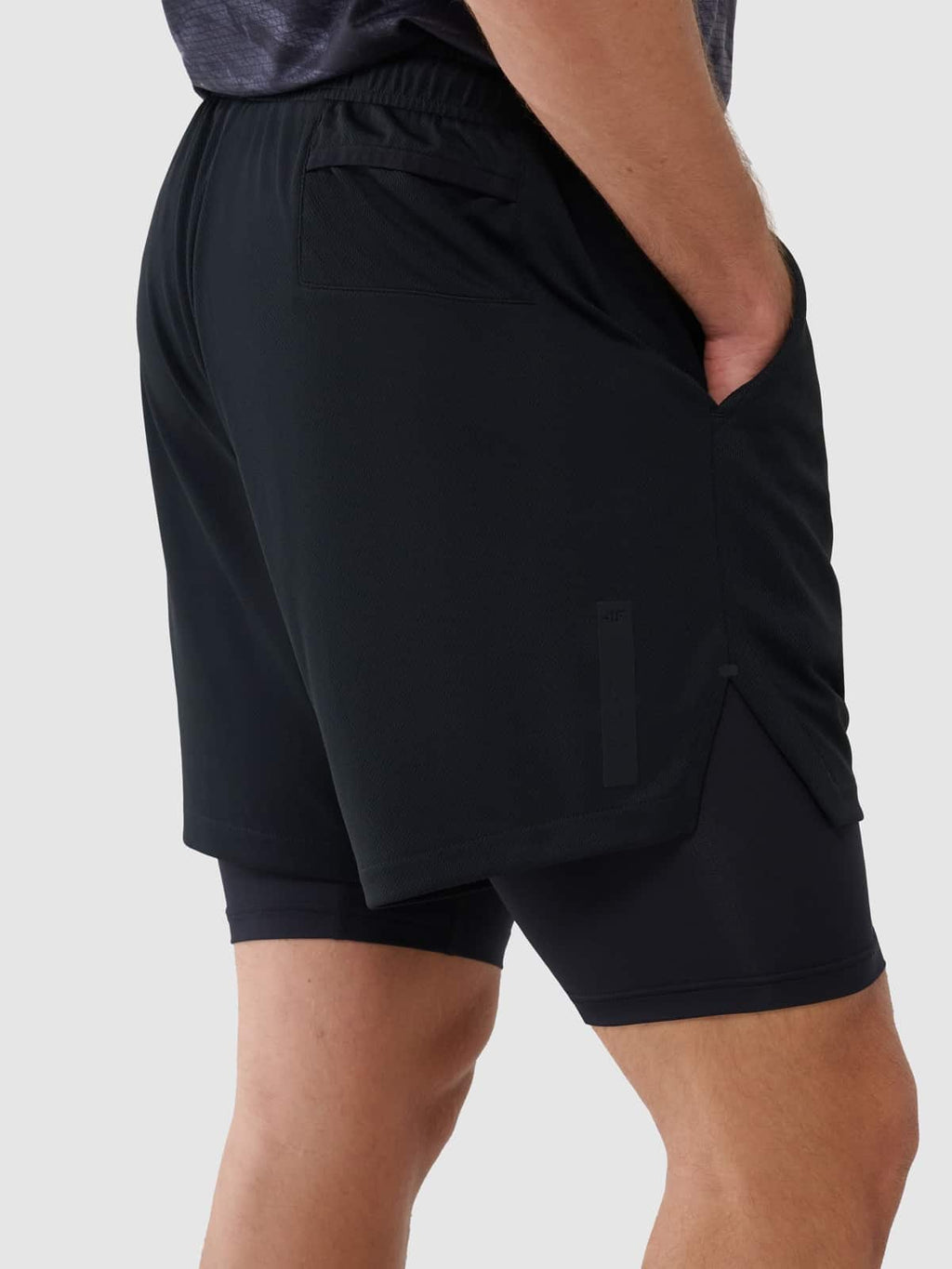 4F SHORTS FNK, DEEP BLACK/0866
