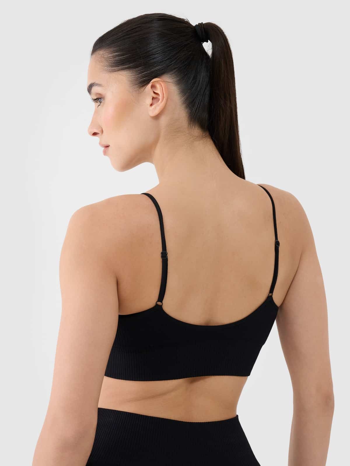 4F SPORT BRA, DEEP BLACK/151