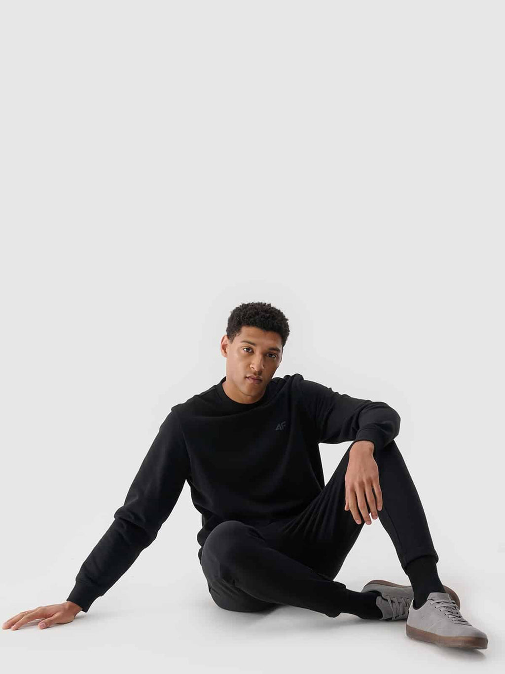 4F SWEATSHIRT, DEEP BLACK/1767