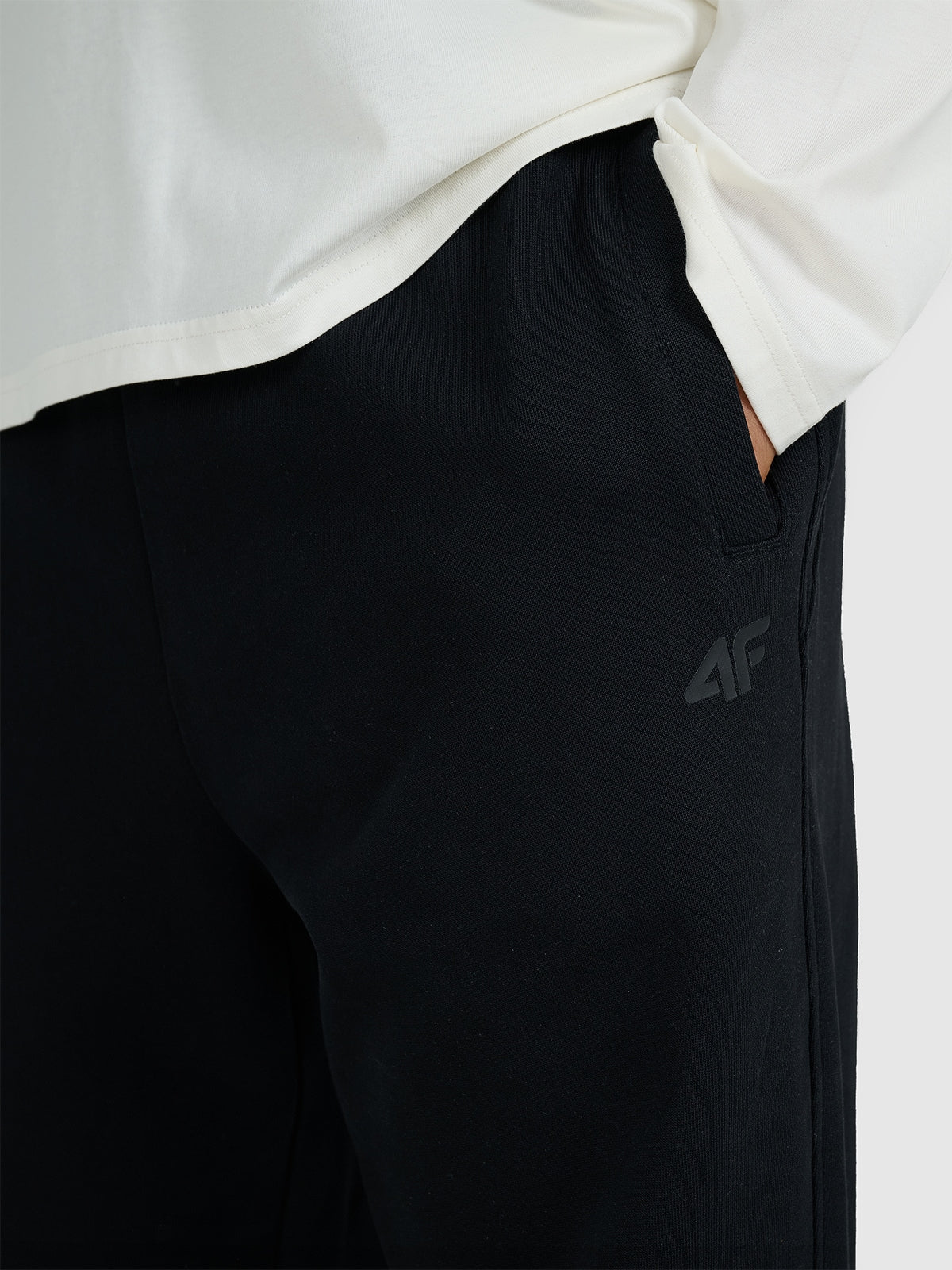 sporta bikses trousers deep black 4f waw25ttrom1234 20s 1