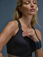 sporta krūšturis sport bra deep black 4f wmm00usbaf216 20s 3