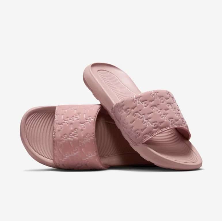 w nike victori one slide print ni hq7022 600