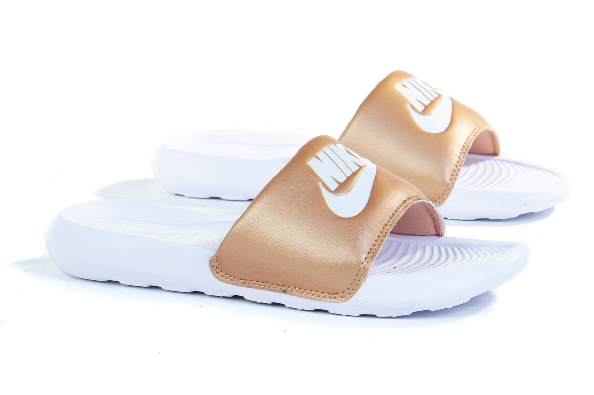 W Nike Victori One Slide Ni Cn9677 900