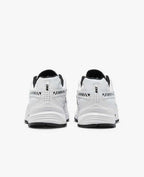 WMNS NIKE INITIATOR