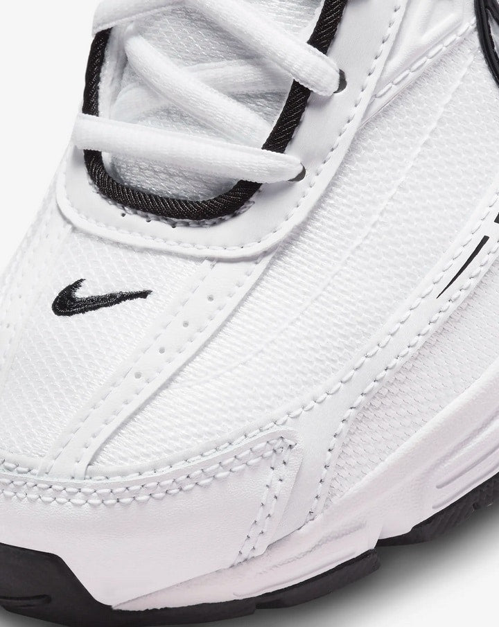 WMNS NIKE INITIATOR