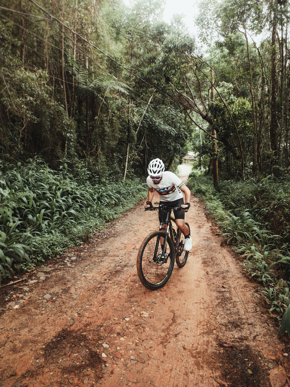 Gravel velosipēdi