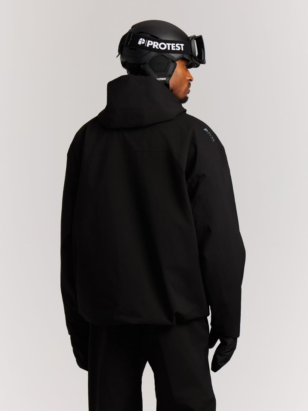 Jakas PRTNearby snowjacket 2