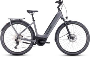 C 631152 W Cube Touring Hybrid Exc Easy Entry 625 Grey´n´metal