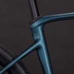 cube nuroad race royalgreen n black